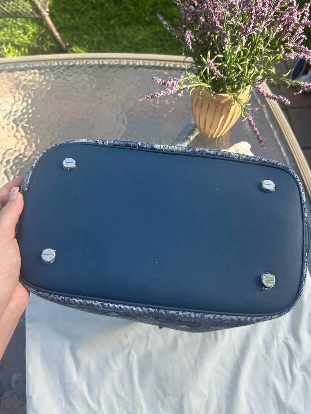 MCM Denim Visetos Dessau Navy Bucketbag Shoulder Bag & Crossbody Purse